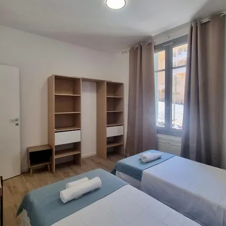 Brigitte Monaco Parking Et Terasse *