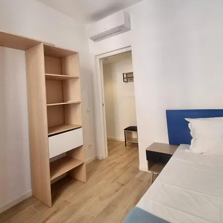 Brigitte Monaco Parking Et Terasse