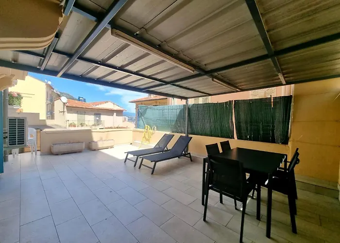 Brigitte Monaco Parking Et Terasse